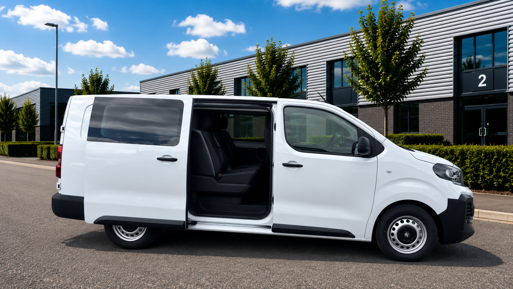 Vivaro Crew 3