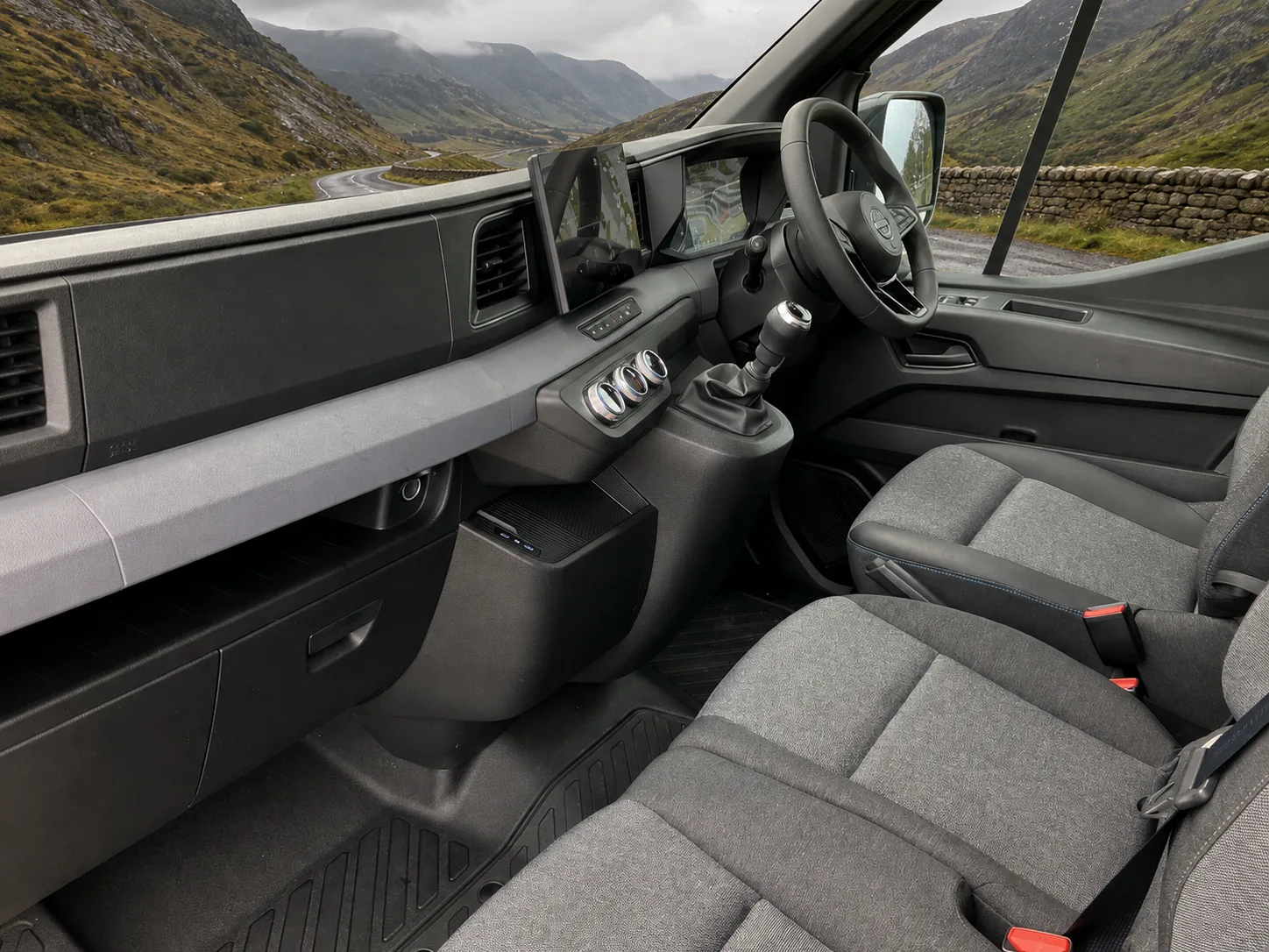 nissan-interstar-l2-h2-tekna-cab